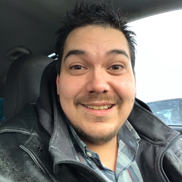 Meet your Posher, Sam - Picture 4 of 5